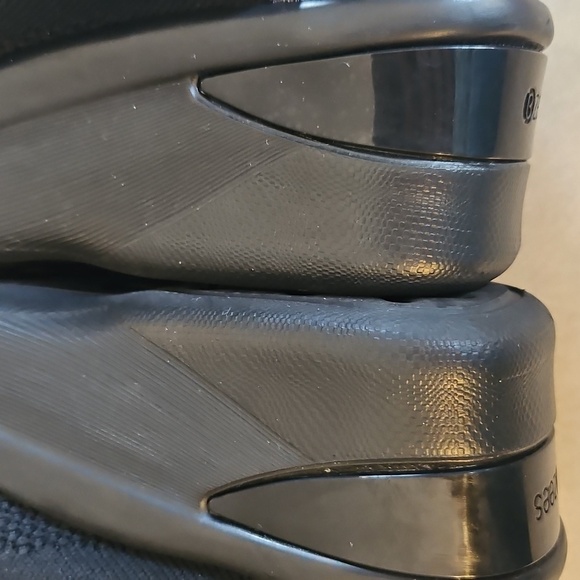 Bzees Black Wedges - Picture 8 of 11